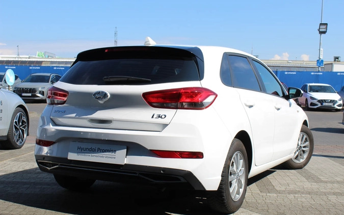 Hyundai I30 cena 77900 przebieg: 13798, rok produkcji 2022 z Chojna małe 232